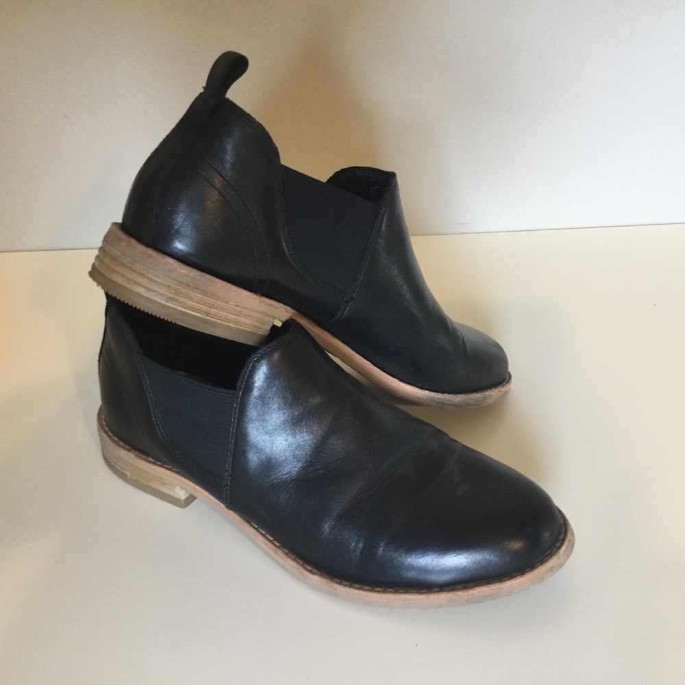 Clarks Shootie